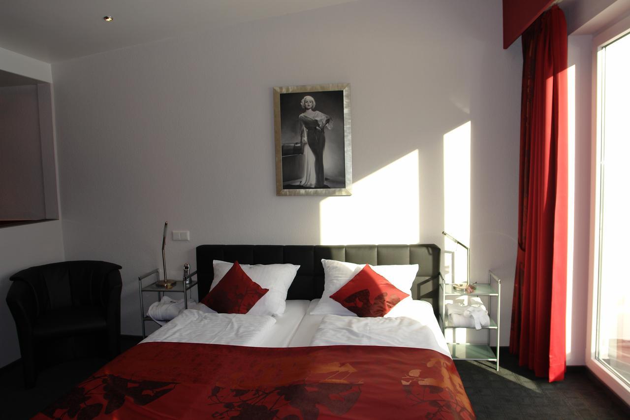 Resorthotel Park-Hill Loßburg Dış mekan fotoğraf